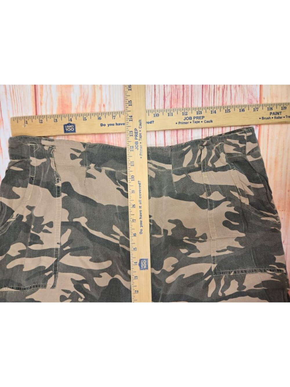 Miss Me Camo Casual Capri Pants Size Large - Picture 7 of 8